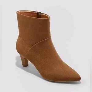 *Women's Frances Ankle Boots - Universal Thread, Brown,Size 8.5
